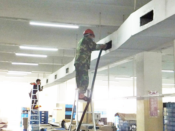 空調(diào)風(fēng)管清洗